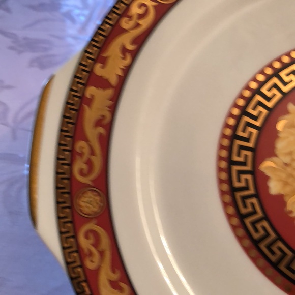 🏺🏺🏺VERSACE COPY OF THE GREEK KEY CAKE PLATE GOLD AND MAROON IN COLOR🏺🏺🏺 - Picture 5 of 7